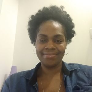 Meet your Posher, Carmelita